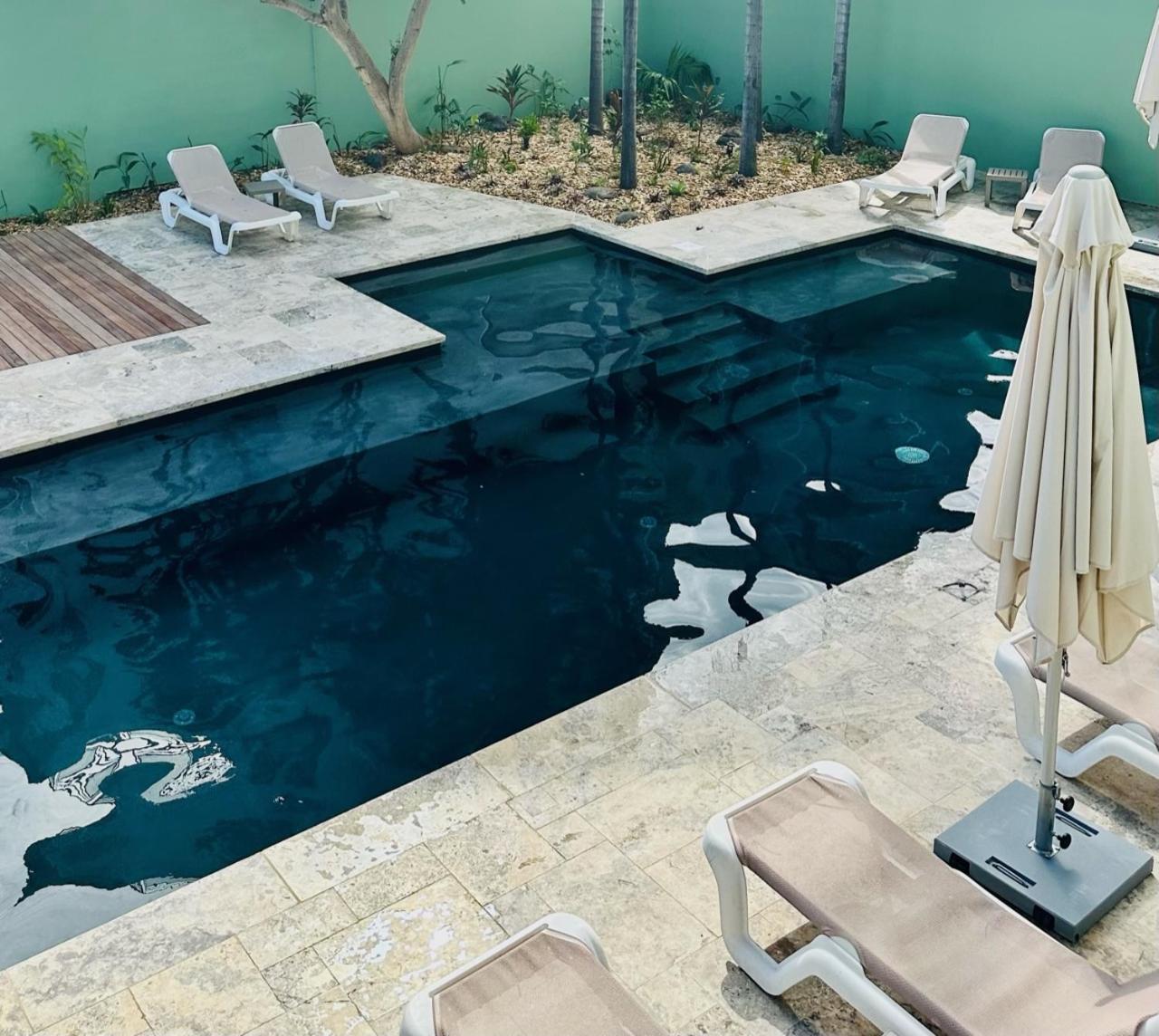 Residence Tropic Appart Hotel Saint-Gilles-les Bains Exteriör bild